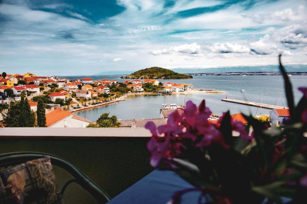 Booking Franov Residence On Island Ugljan With The Pool, Bbq And Beautiful Sea-View! Kali Extérieur photo