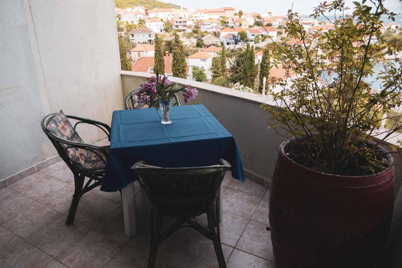 Booking Franov Residence On Island Ugljan With The Pool, Bbq And Beautiful Sea-View! Kali Extérieur photo